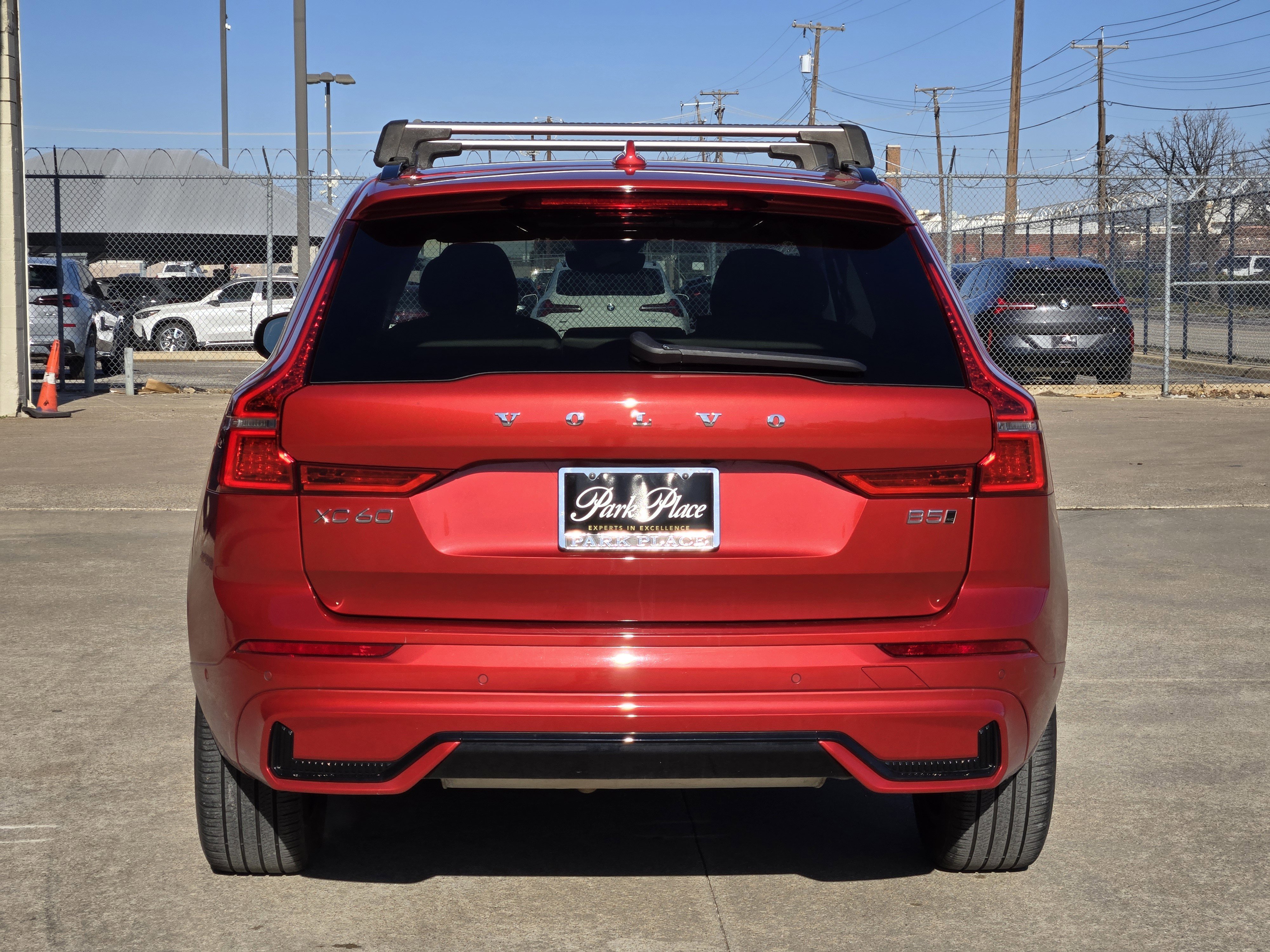 Used 2023 Volvo XC60 B5 Plus w/ Climate Package image 8