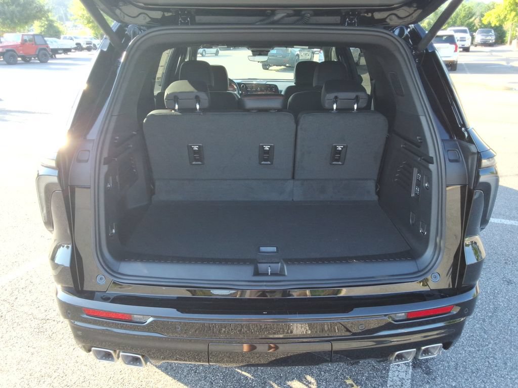 New 2027 Chevrolet Traverse RS FWD image 14