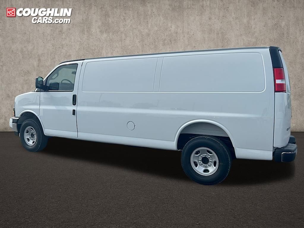New 2025 Chevrolet Express 3500 Extended w/ Driver Convenience Package RWD image 8