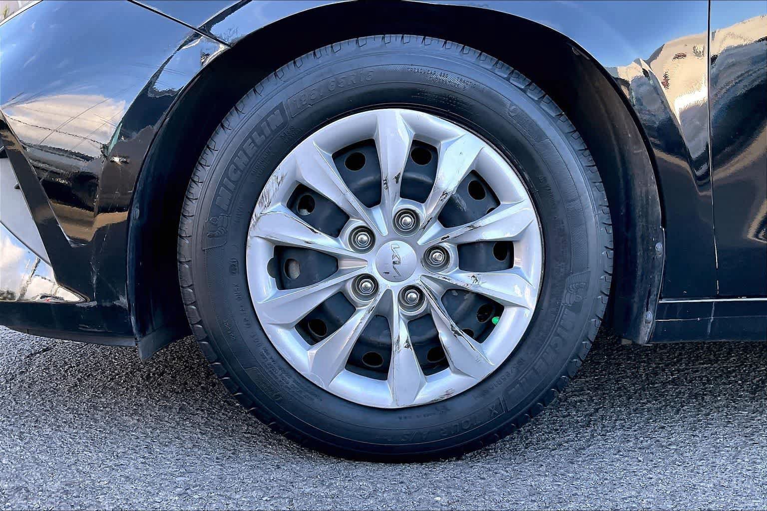 Used 2022 Kia Forte Sedan FWD image 8