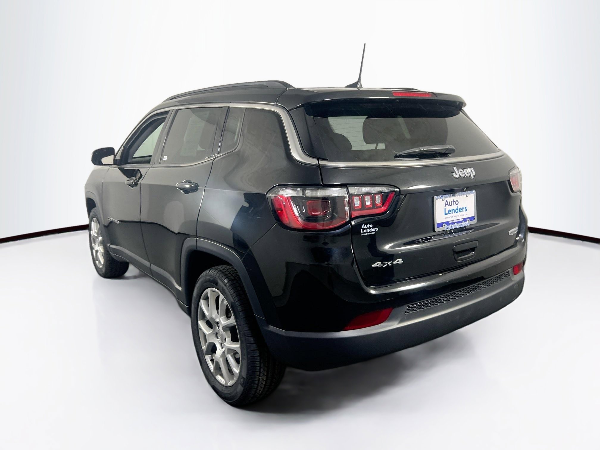 Used 2022 Jeep Compass Latitude image 7
