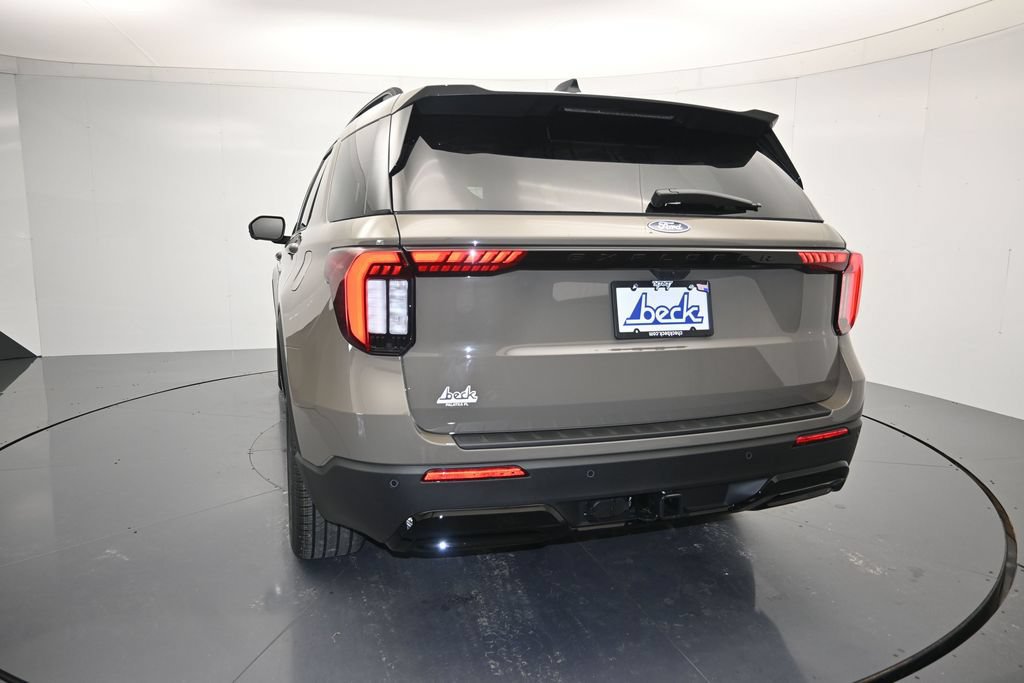 New 2027 Ford Explorer ST-Line w/ ST-Line Street Pack RWD image 25