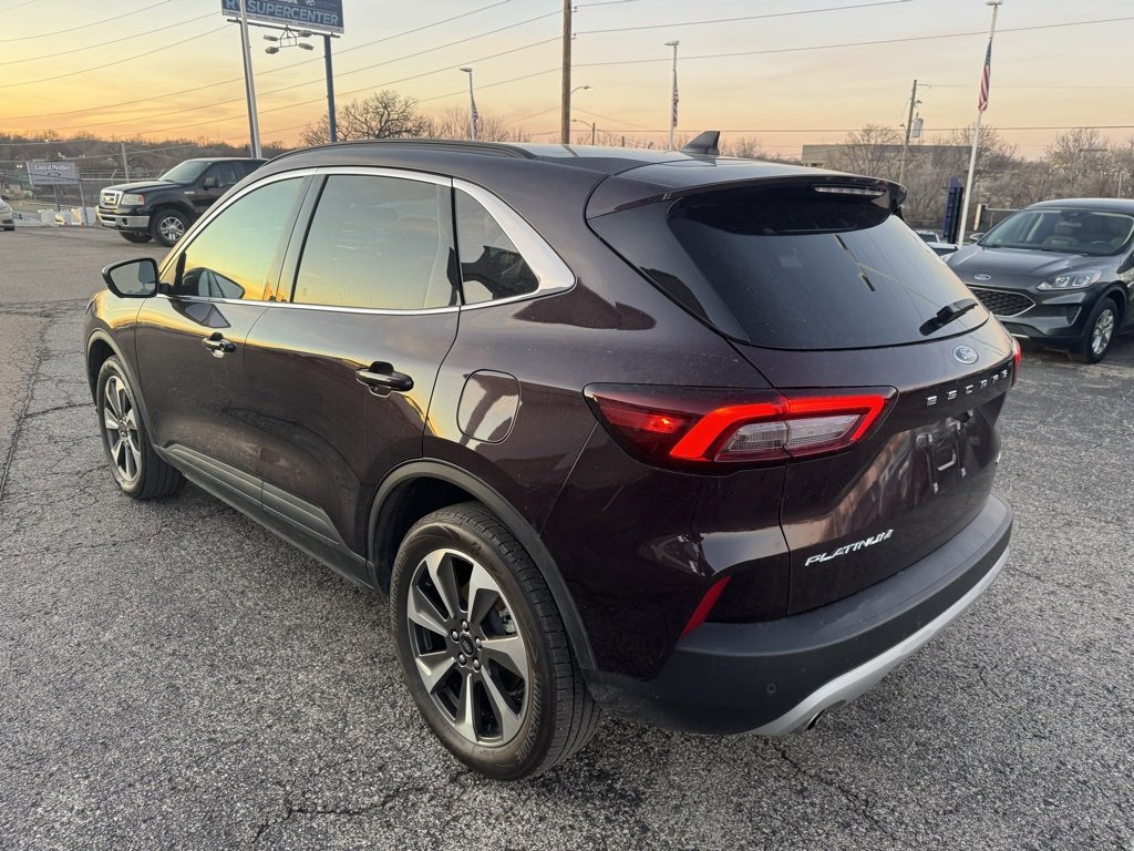 Used 2023 Ford Escape Platinum image 9