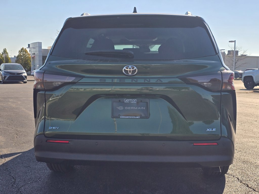 New 2026 Toyota Sienna XLE FWD image 16