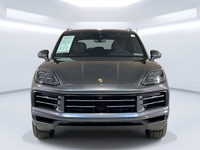 Certified 2025 Porsche Cayenne image 2