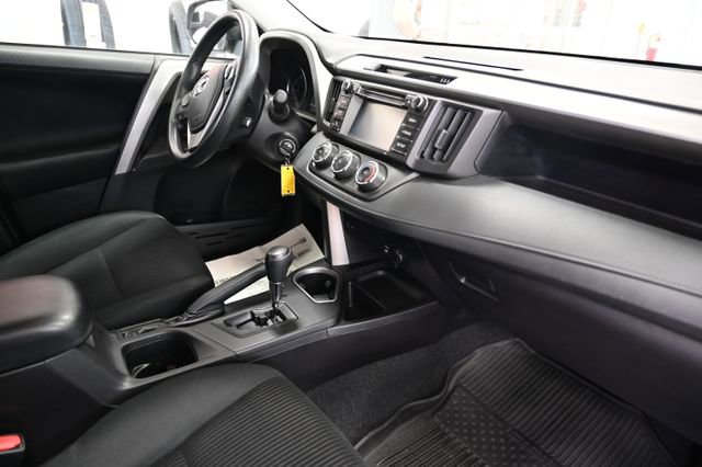Used 2017 Toyota RAV4 LE w/ All Weather Liner Package FWD image 14