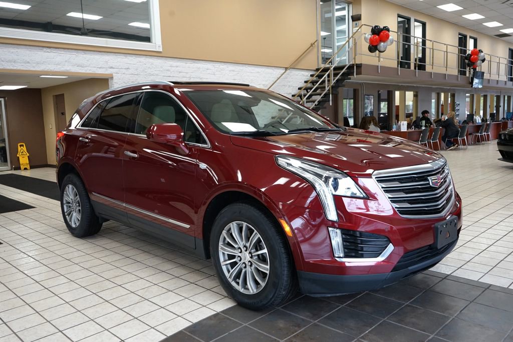 Used 2017 Cadillac XT5 Luxury w/ Driver Awareness Package AWD/4WD image 19