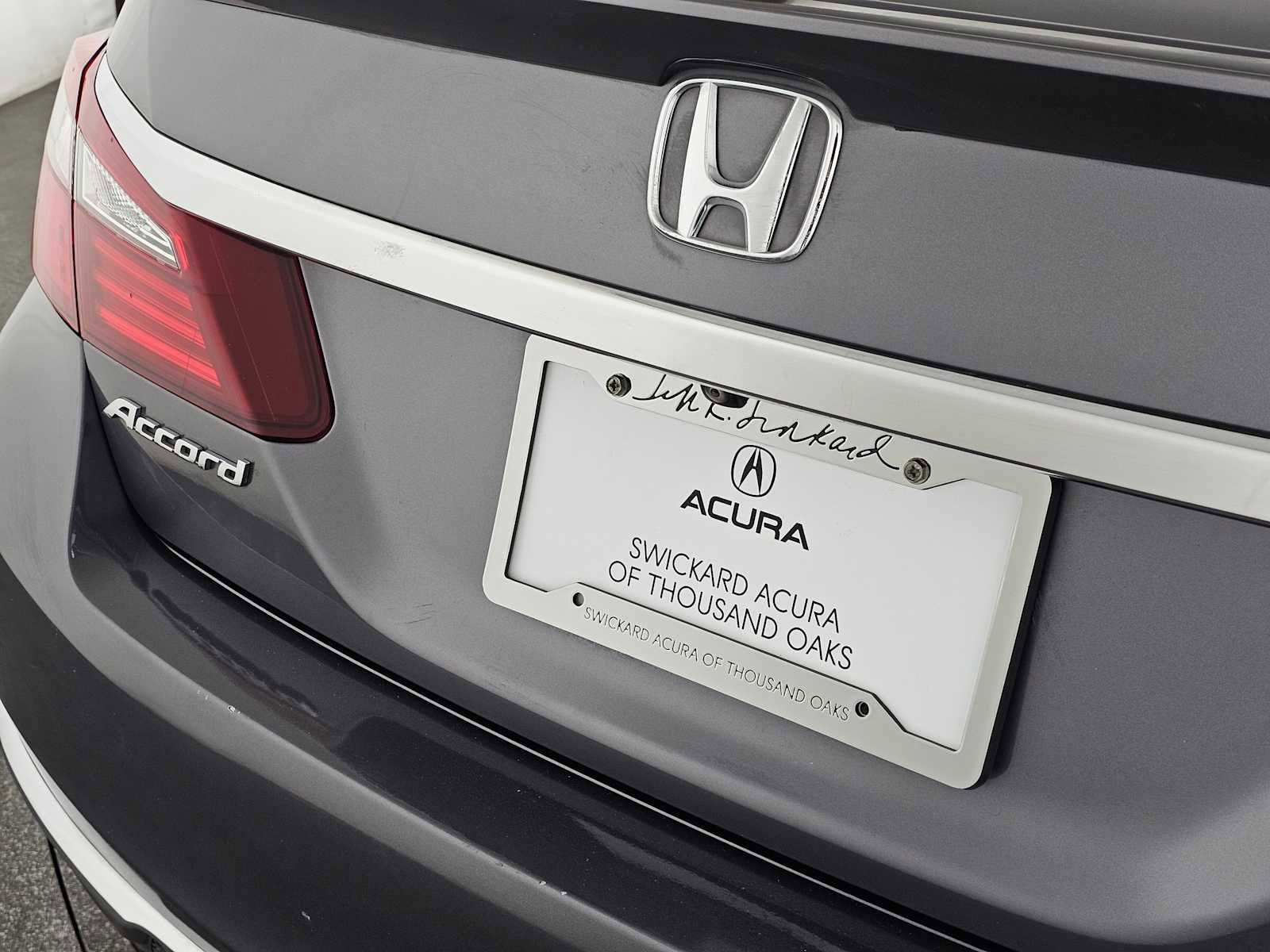 Used 2017 Honda Accord Sport image 13