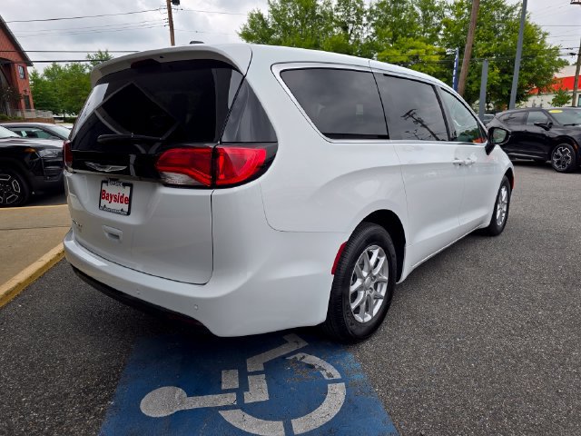 New 2027 Chrysler Pacifica LX FWD image 39