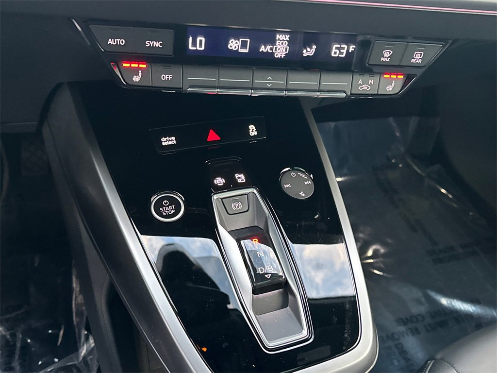 Used 2022 Audi Q4 e-tron Premium Plus w/ Premium Plus image 23