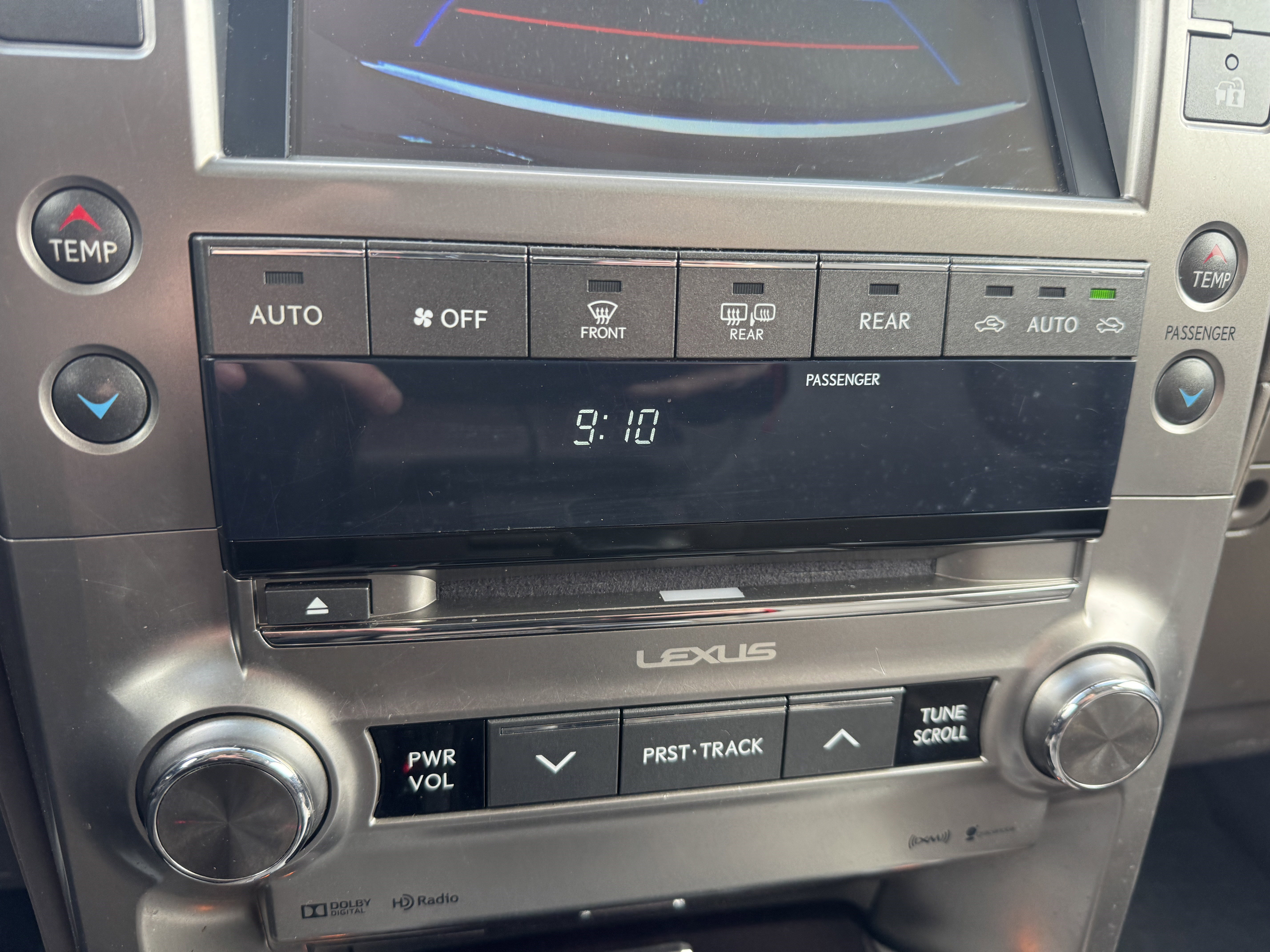 Used 2015 Lexus GX 460 w/ Premium Package image 29