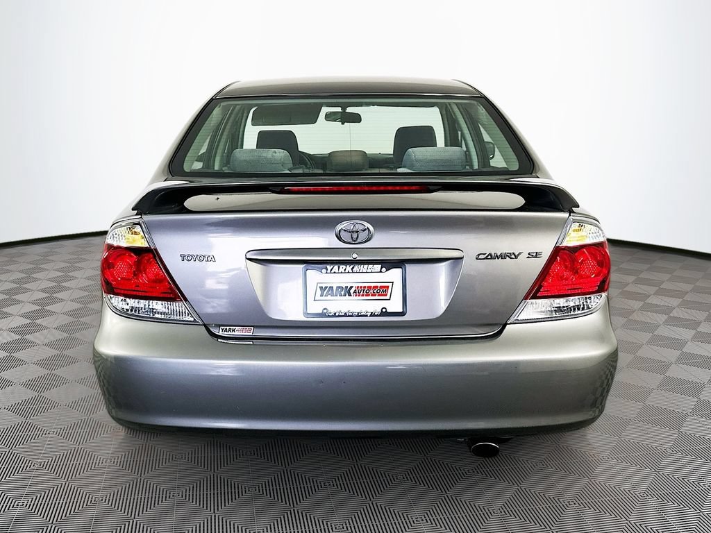 Used 2006 Toyota Camry FWD image 9