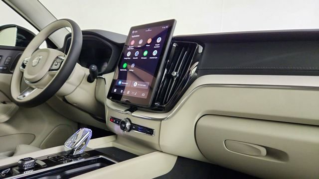 New 2026 Volvo XC60 B5 Ultra w/ Climate Package AWD/4WD image 34