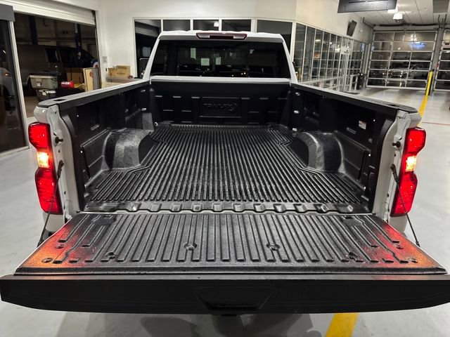 Used 2025 Chevrolet Silverado 2500 LT w/ Convenience Package image 25