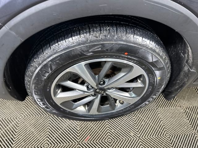 Used 2019 Kia Sorento EX image 10
