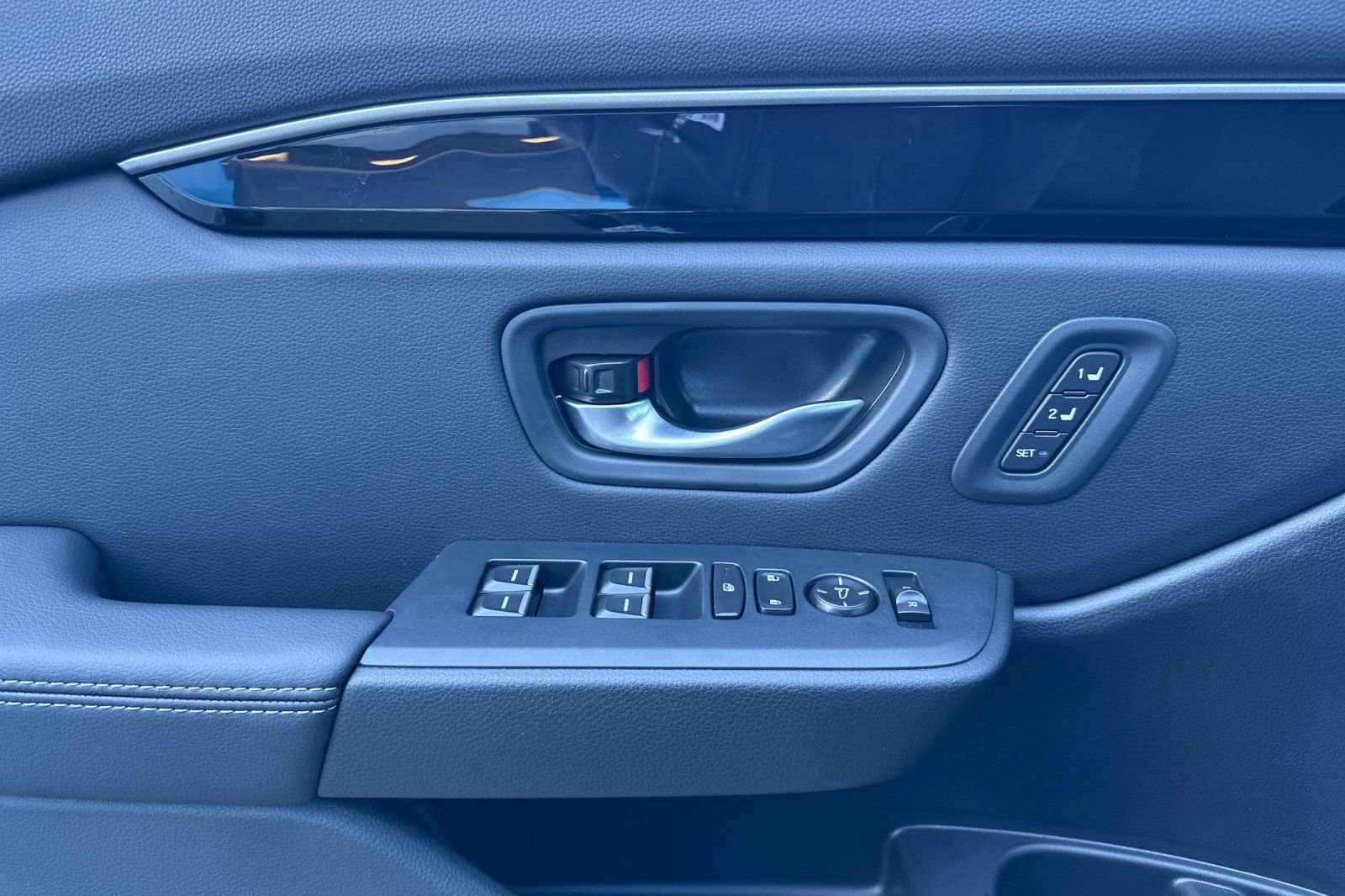 New 2025 Honda Pilot EX-L image 7