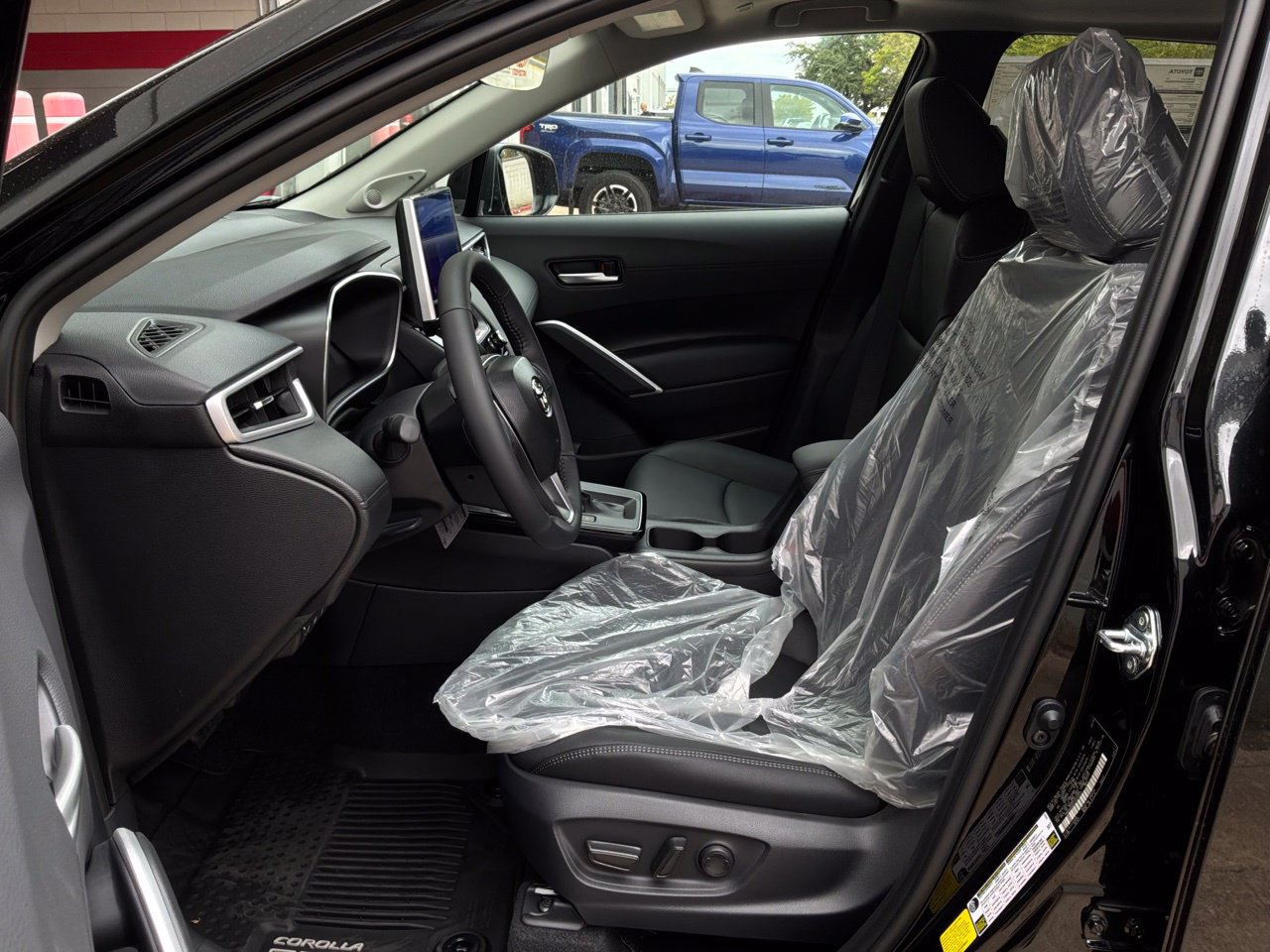 New 2026 Toyota Corolla Cross XLE w/ Convenience Package FWD image 9