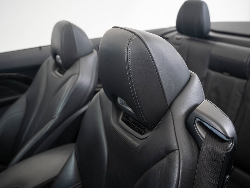 Used 2015 BMW M4 Convertible image 23