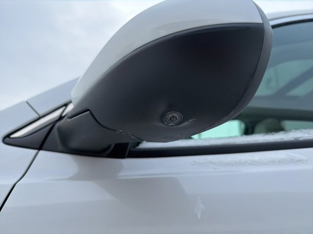 Certified 2021 Buick Encore GX Essence w/ Advanced Technology Package image 11