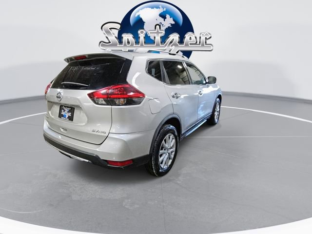 Used 2018 Nissan Rogue SV image 8