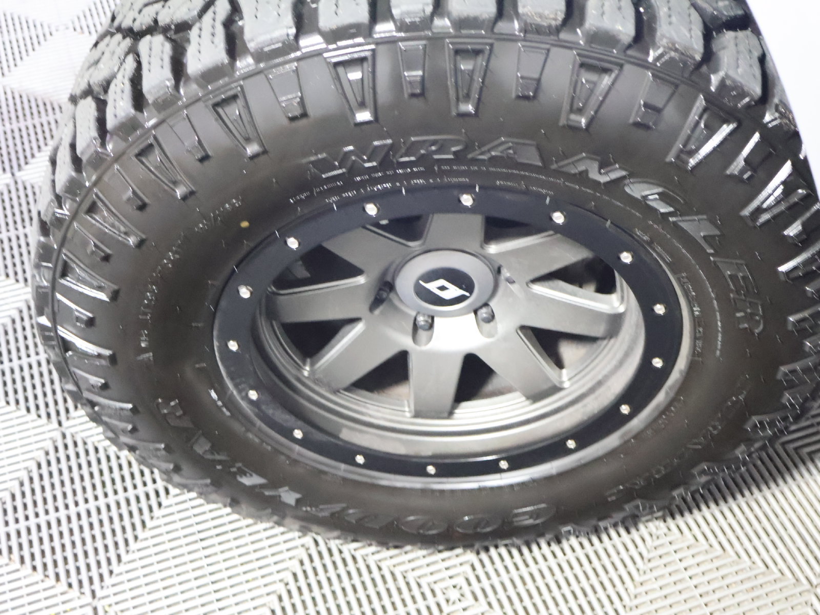 Used 2014 Toyota 4Runner Trail Premium AWD/4WD image 19