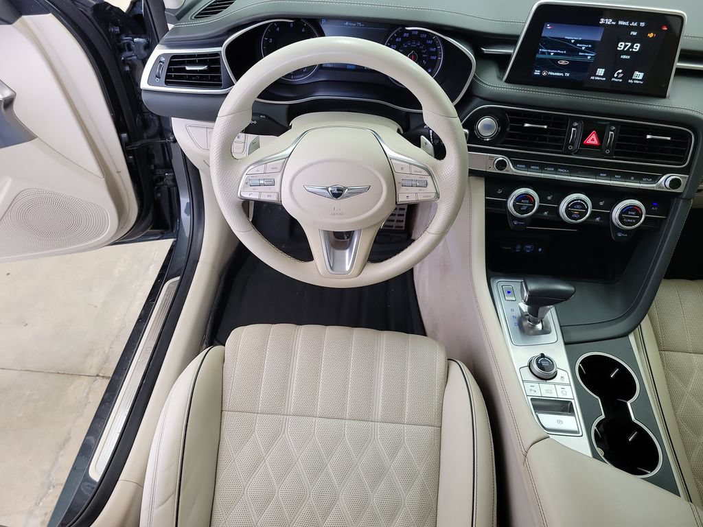 Used 2019 Genesis G70 3.3T Design RWD image 14