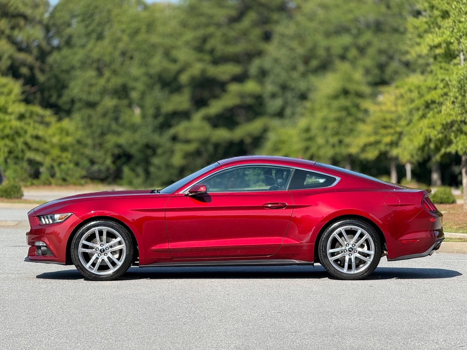 Used 2017 Ford Mustang Premium w/ Pony Package RWD image 9