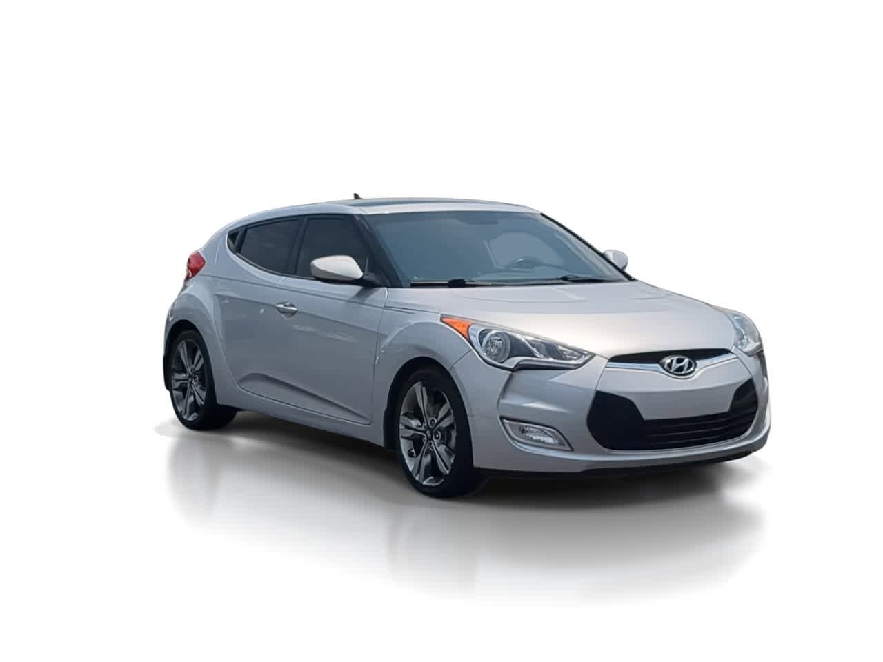Used 2017 Hyundai Veloster Value Edition FWD image 2