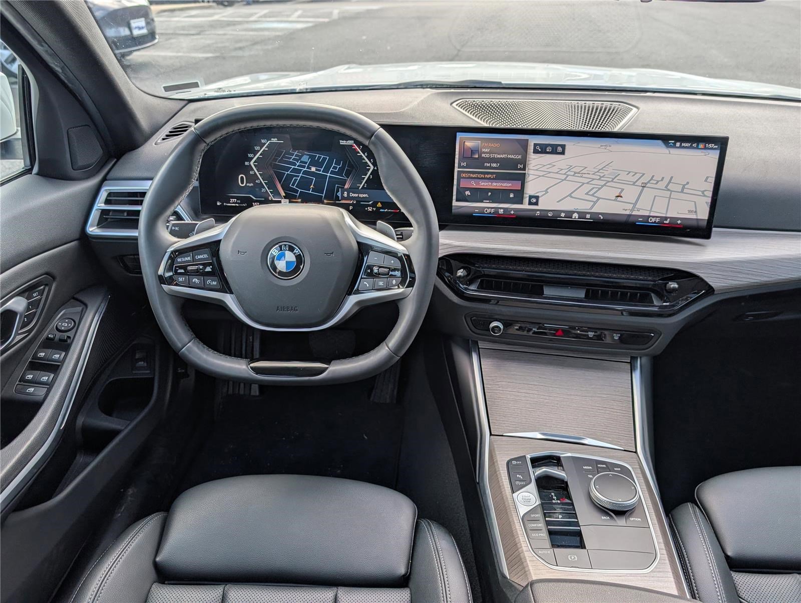 Used 2025 BMW 330i Sedan image 15