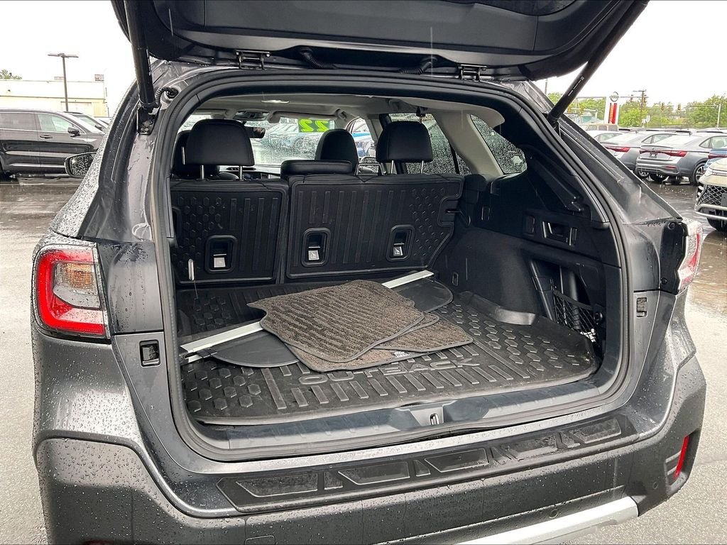 Used 2022 Subaru Outback Limited AWD/4WD image 33