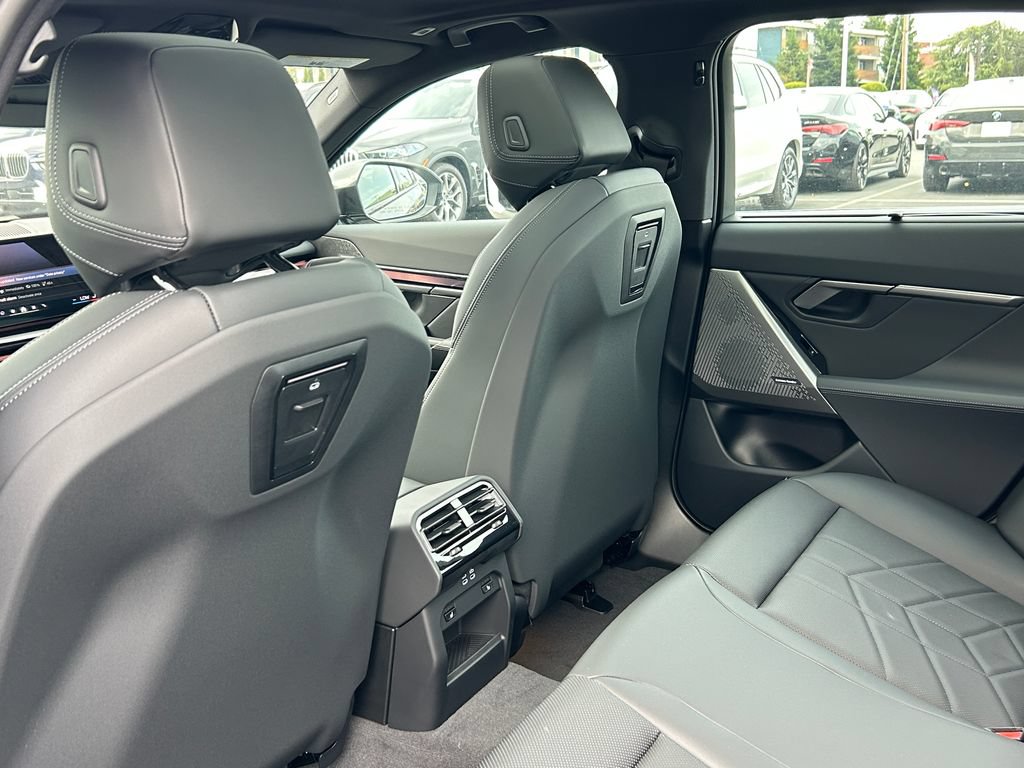 New 2027 BMW i5 eDrive40 w/ Executive Package AWD/4WD image 31