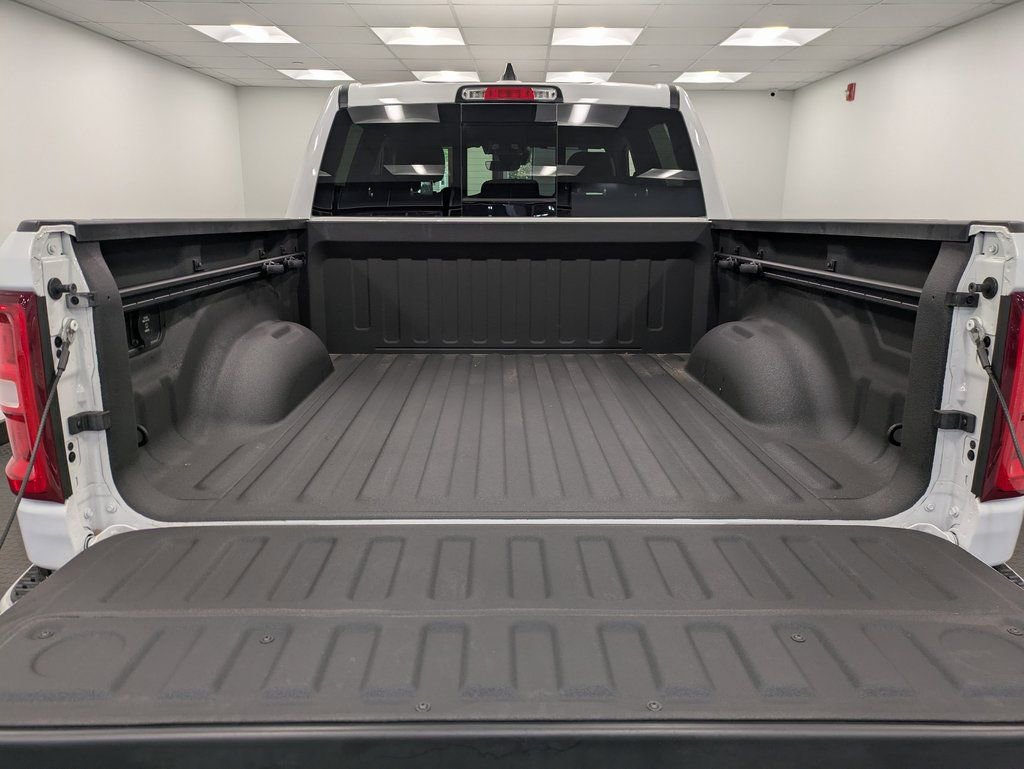 Used 2025 RAM 1500 Big Horn image 24