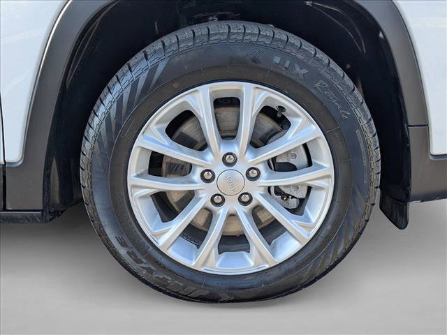 Used 2020 Jeep Cherokee Latitude image 22
