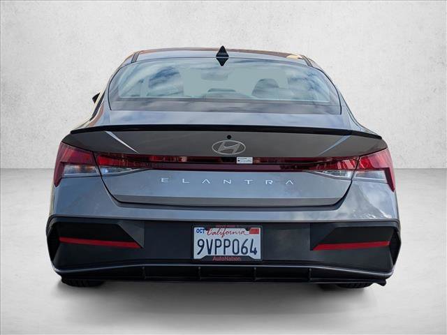 Certified 2025 Hyundai Elantra Sport FWD image 7