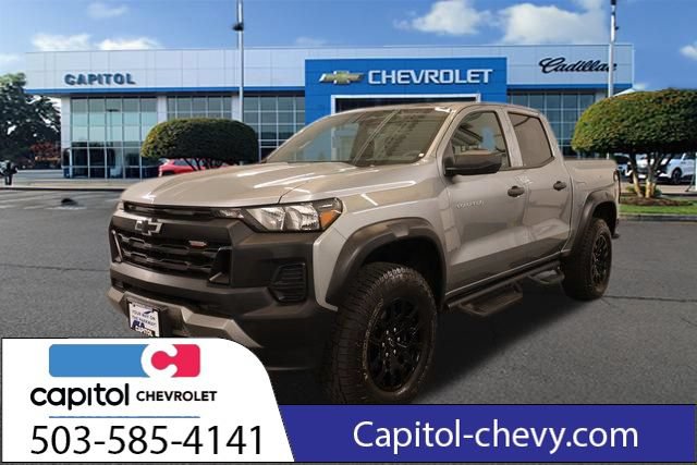 Used 2024 Chevrolet Colorado Trail Boss w/ Advanced Trailering Package AWD/4WD image 7