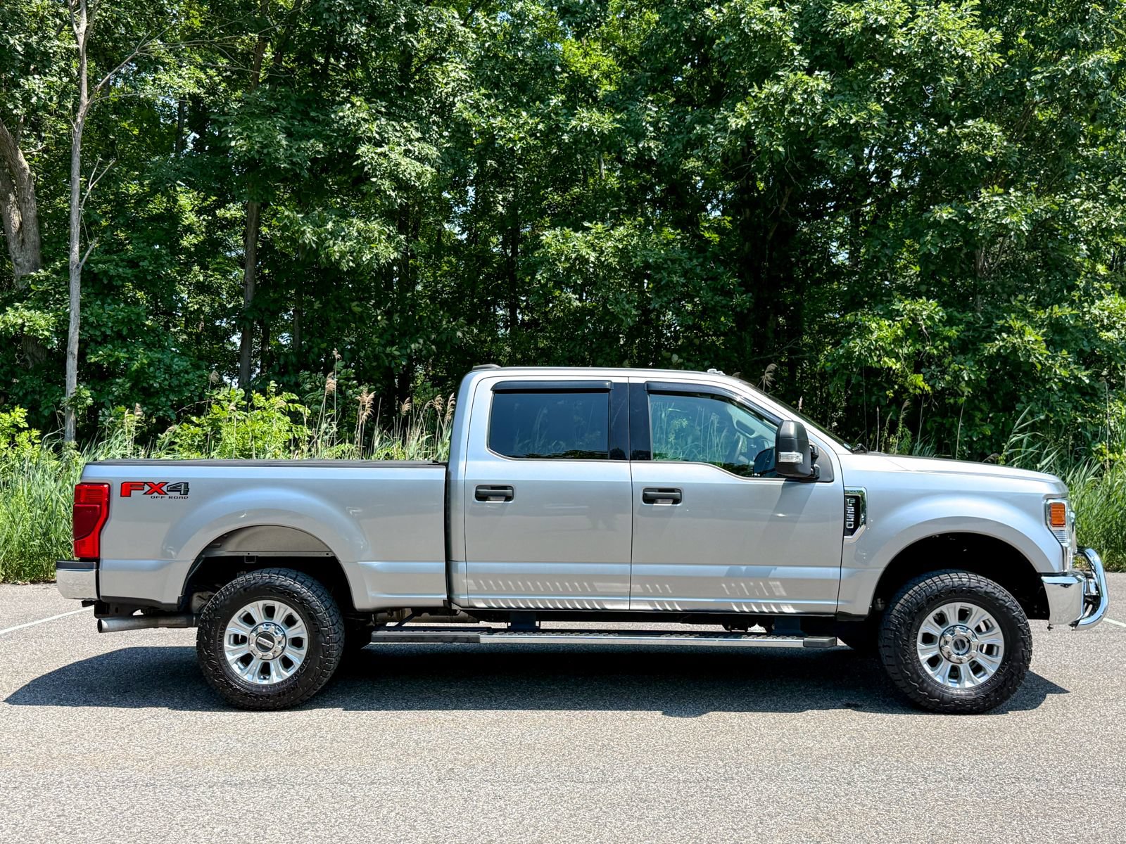 Certified 2020 Ford F250 XLT w/ FX4 Off-Road Package AWD/4WD image 8