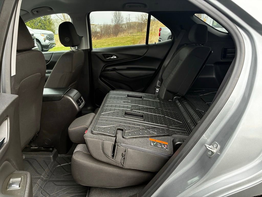 Used 2024 Chevrolet Equinox LT w/ LPO, Floor Liner Package image 37