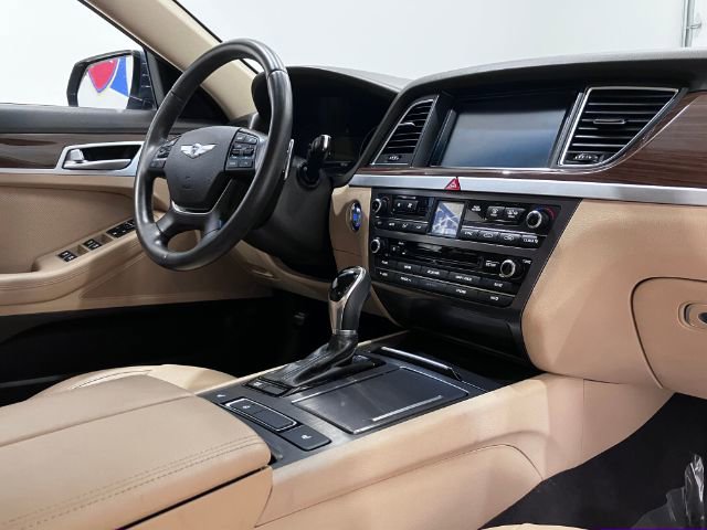 Used 2020 Ford Fusion SEL image 33