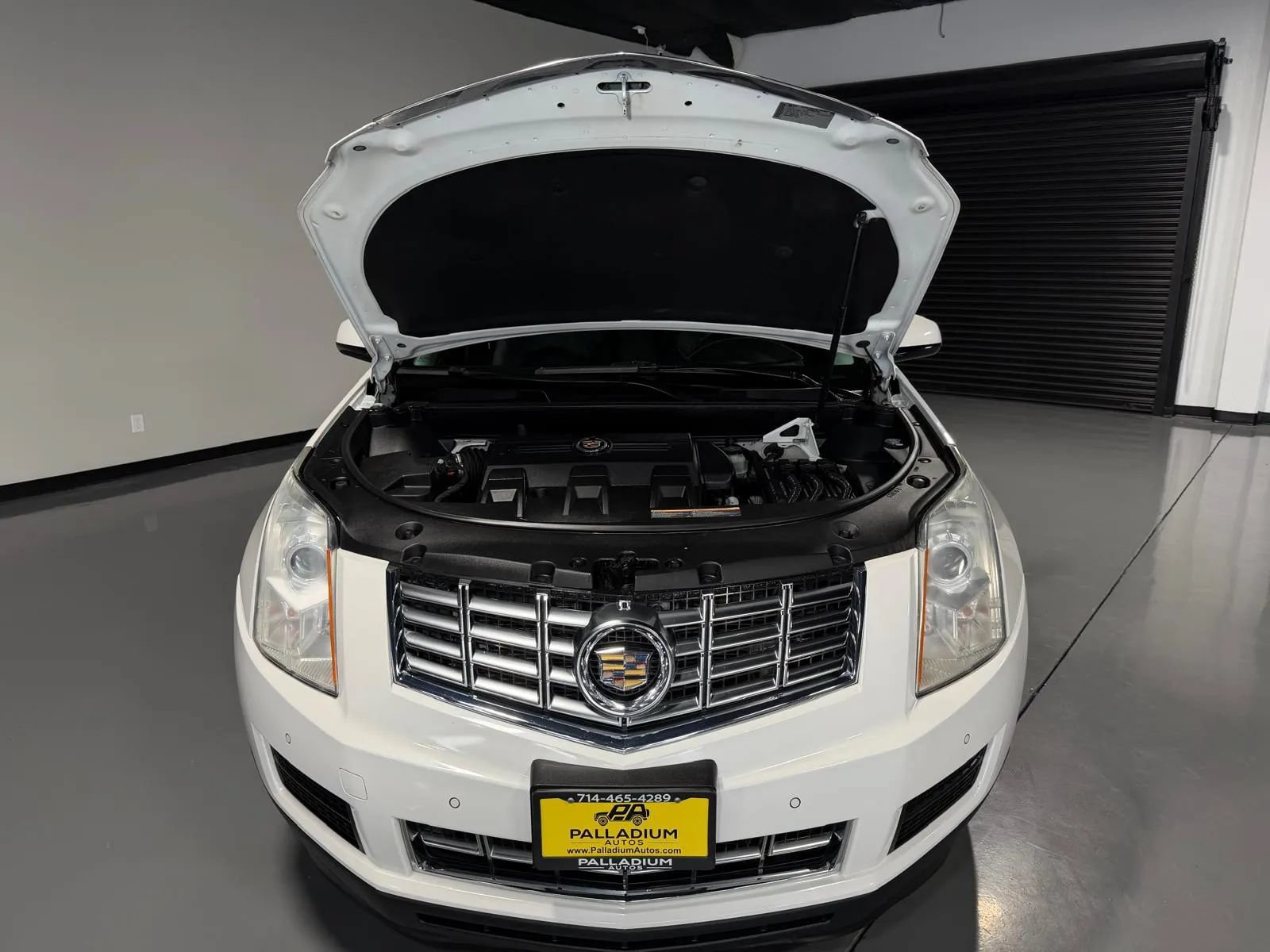 Used 2013 Cadillac SRX Luxury w/ Driver Awareness Package FWD image 7