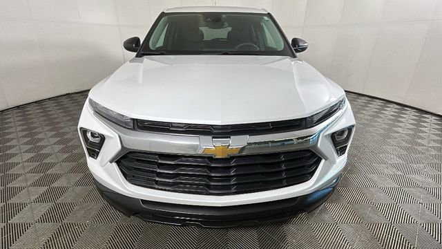 Used 2024 Chevrolet TrailBlazer LS w/ LS Convenience Package FWD image 8