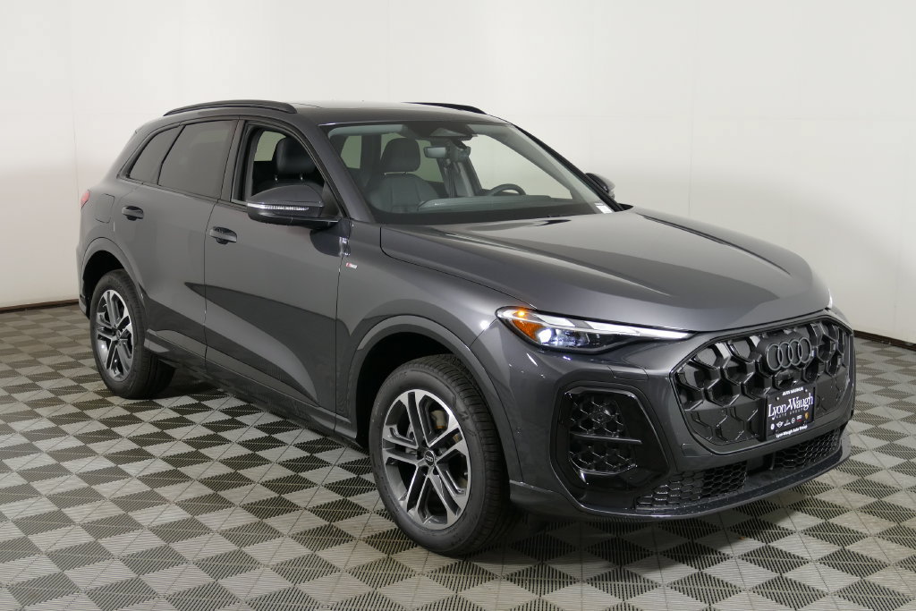 New 2026 Audi Q5 2.0T