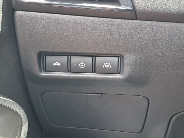 New 2026 Nissan Sentra SR w/ SR Premium Package FWD image 17