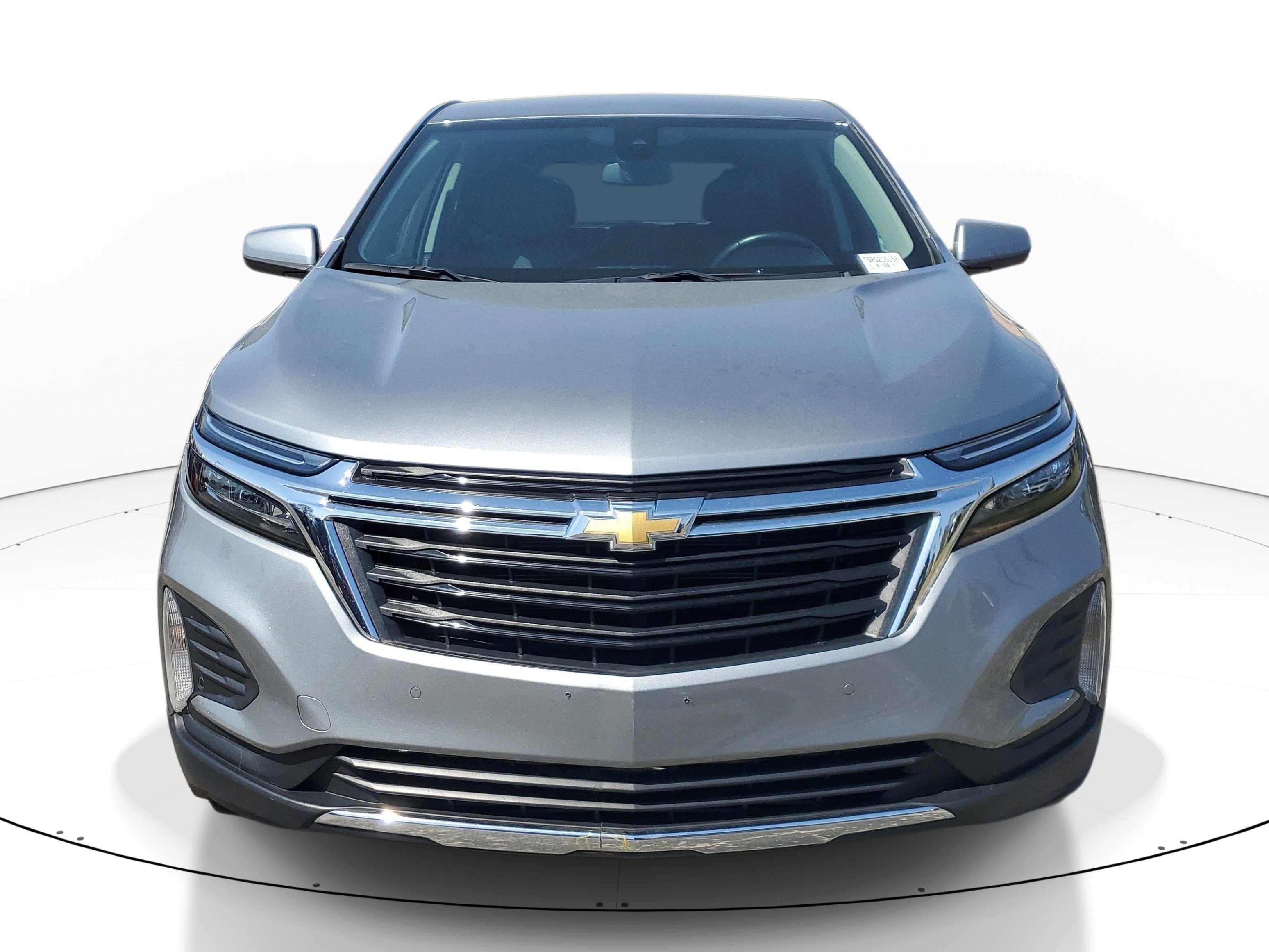 Used 2024 Chevrolet Equinox LT image 2