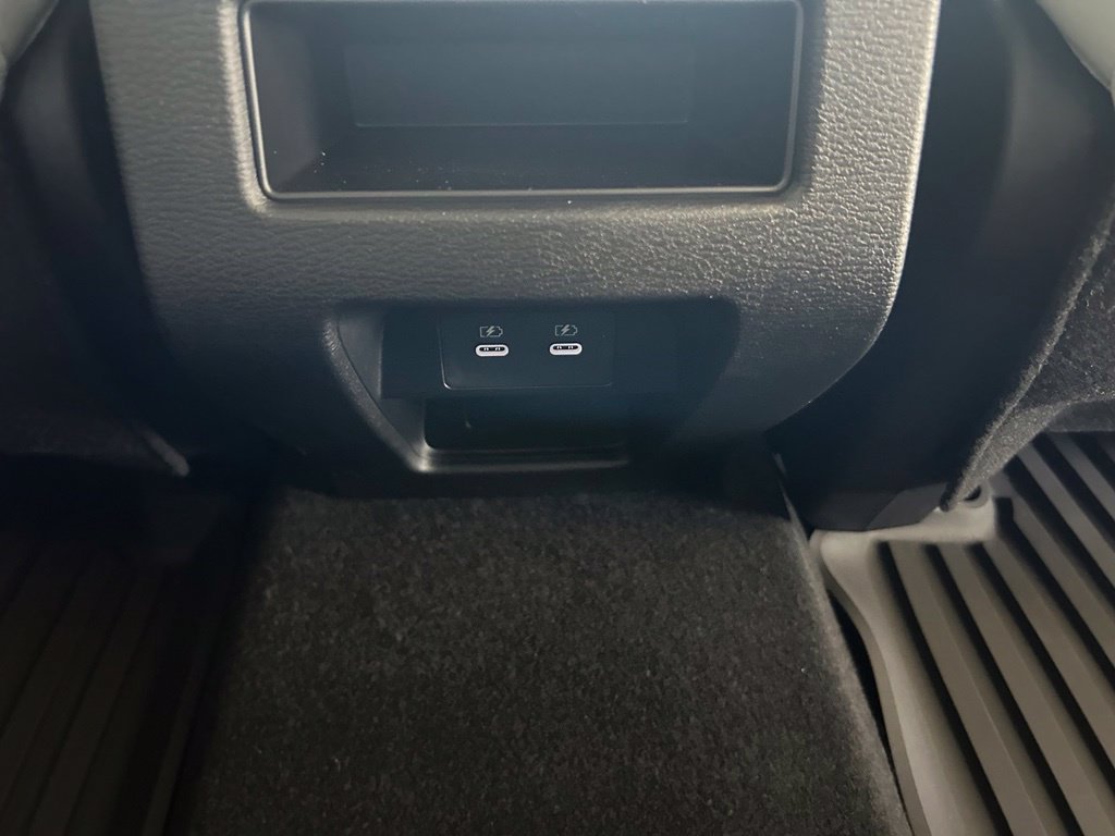 New 2026 Mitsubishi Outlander SE FWD image 30