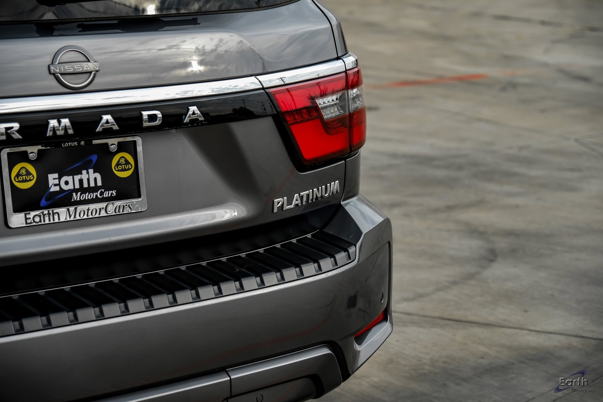 Used 2021 Nissan Armada SL w/ Captain's Chairs Package image 28