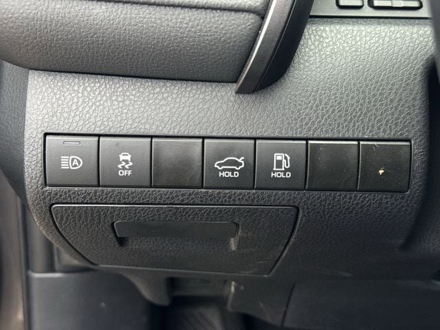 Used 2024 Toyota Camry XSE FWD image 23