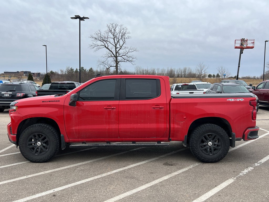 Used 2019 Chevrolet Silverado 1500 RST image 2