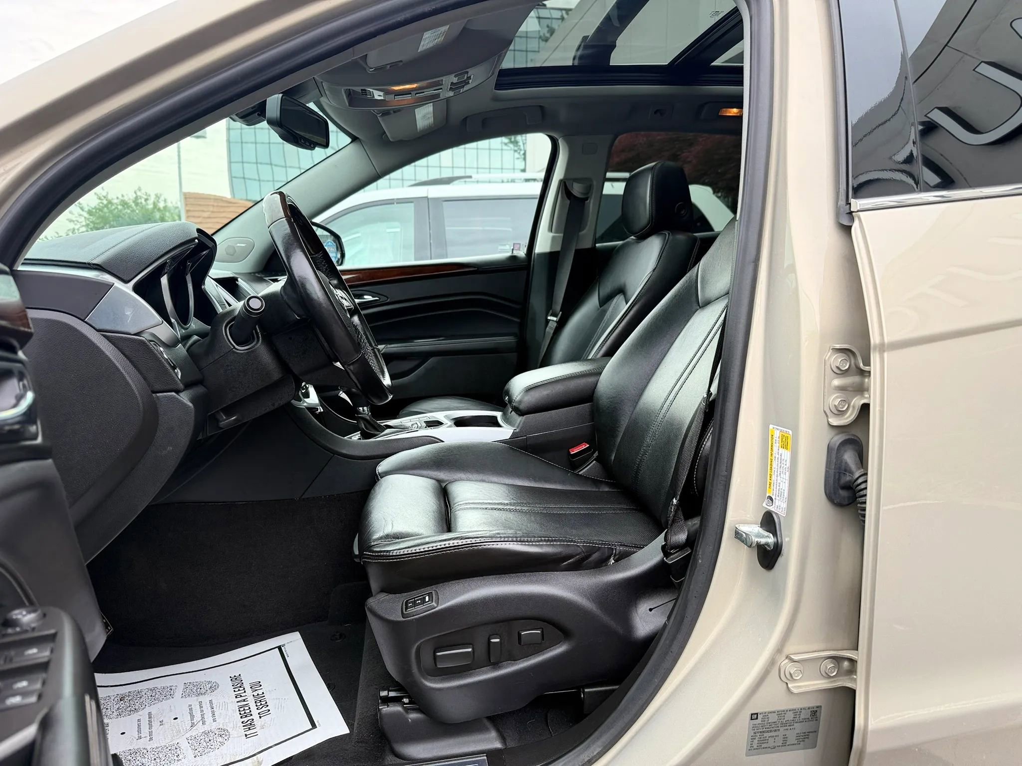 Used 2012 Cadillac SRX Luxury AWD/4WD image 10