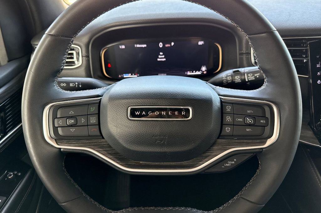 Used 2024 Jeep Wagoneer Series II w/ Flexible Seating Group image 36