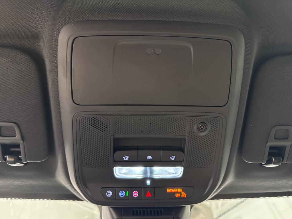 New 2027 Chevrolet Equinox ACTIV w/ Safety and Technology Package AWD/4WD image 21